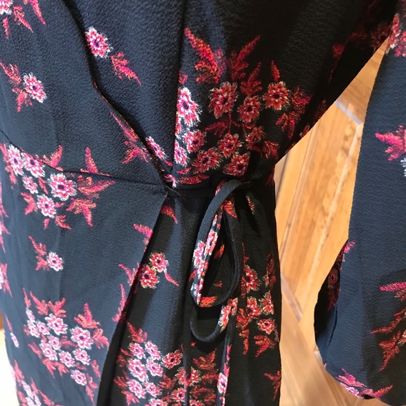 ** 3 for $30 ** Classy Wrap-around Dress - Picture 4 of 10